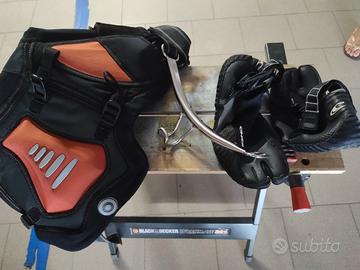 Giubbotto postura con scarpe per windurf