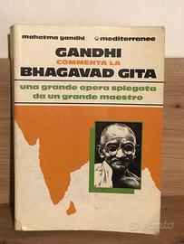 Gandhi Commenta la Bhagavad Gita Mediterranee 1988