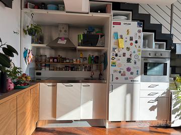 Cucina Bianca Top in Inox