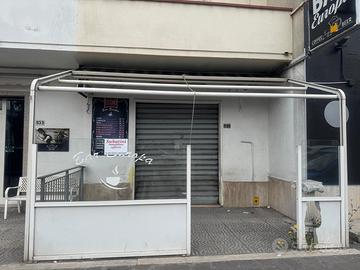 Locale in zona di grande passaggio