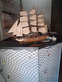 modello del veliero USS CONSTITUTION