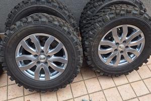 ruote  complete fuoristrada nuove , 4 identiche