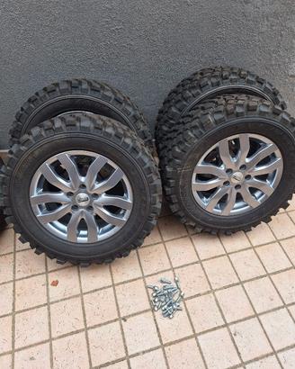 ruote  complete fuoristrada nuove , 4 identiche