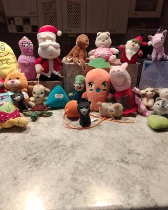 32 peluche vario genere 