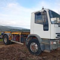Eurocargo 150-18 ribaltabile patente B