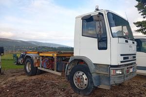 Eurocargo 150-18 ribaltabile patente B