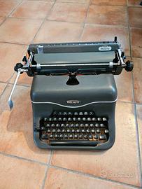 Macchina da scrivere Triumph Matura anni 50 