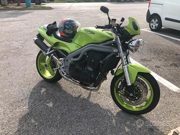 Triumph Speed triple 955