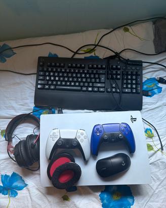 Playstation 5 + 2 Controller + ALTRO