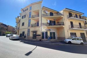 3 LOCALI A MARCELLINA