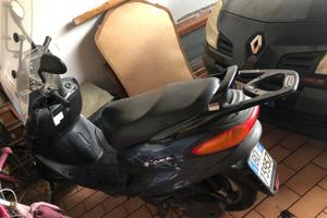 Scooter 125 cc anno 2010, revisionato.