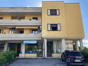 3 LOCALI A GUALDO TADINO