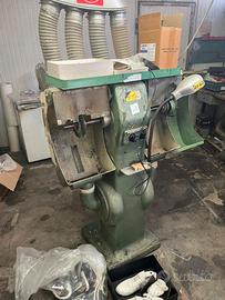 Macchina spazzolatrice