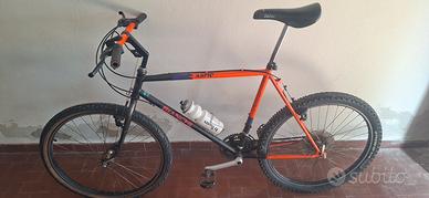 mtb bicicletta 