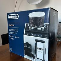 Macchina del caffè De Longhi Rivelia