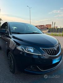 LANCIA YPSILON HIBRYD