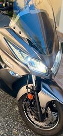 Scooter Kawasaki j300 anno 2018