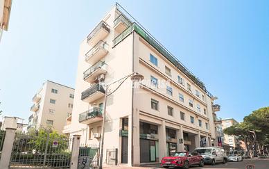 Appartamento a Rimini Viale Trieste 6 locali