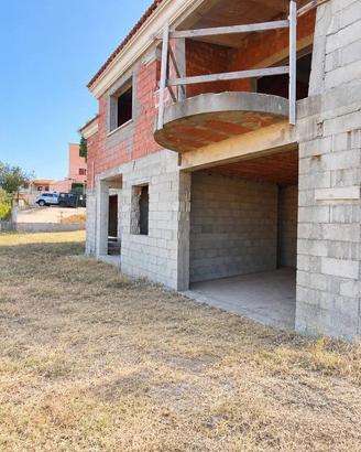 Villetta di nuova costruzione con cantina di propr