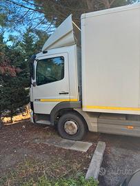 Mercedes Atego 818
