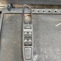 PULSANTIERA ALZA VETRI RENAULT CAPTUR ANNO:2018