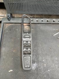 PULSANTIERA ALZA VETRI RENAULT CAPTUR ANNO:2018