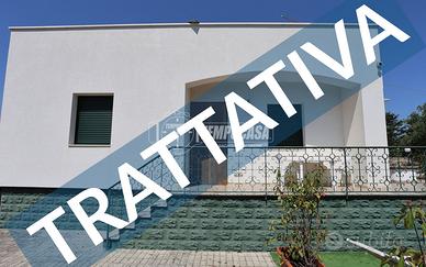 Villetta ristrutturata con uliveto e autorimessa i
