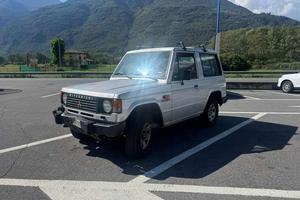 Mitsubishi Pajero Metal Top 2.4 td