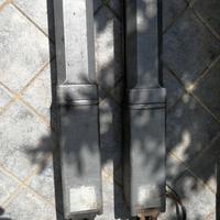 Pistoni cancello