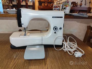 Machina da cucire elettrica Necchi Lydia MM2
