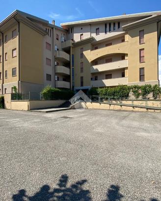 4 LOCALI A RENDE