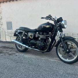 Triumph bonneville