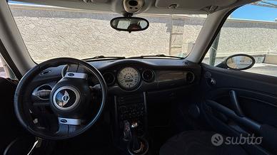 MINI COOPER 1.6