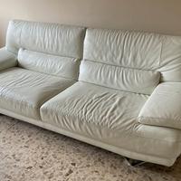 Divano bianco in pelle (Divani&Divani)