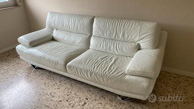 Divano bianco in pelle (Divani&Divani)