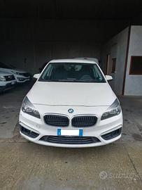 BMW 216d ACTIVE TOURER
