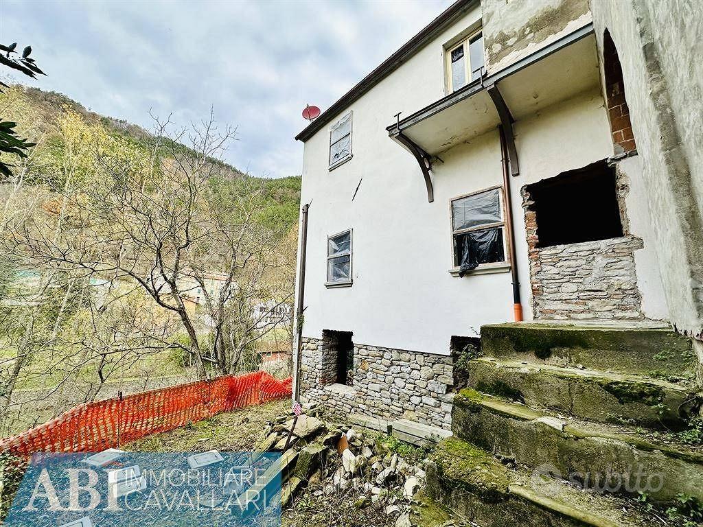 Appartamento di 200 m² con più di 5 locali a Marra - Altro