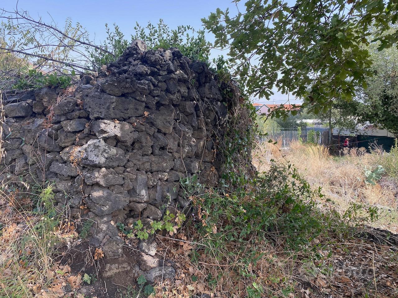 Terreno con rustico a Tremestieri Etneo - Vista 2