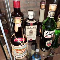 BOTTIGLIE ANTICHE DI LIQUORE