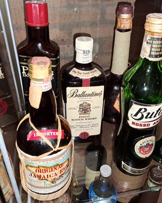 BOTTIGLIE ANTICHE DI LIQUORE