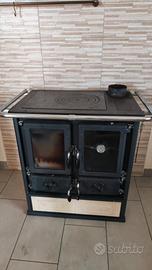 Stufa/cucina a legna