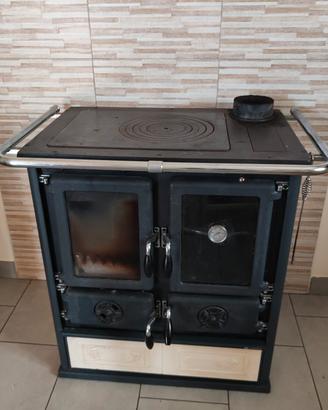 Stufa/cucina a legna