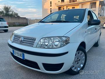 PUNTO 5 PORTE 1.2 BEN. CLIM,CYTI 2010