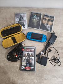 Sony PSP 3004 giochi,film e accessori 