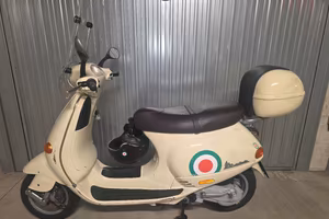 VESPA PIAGGIO ET4 125 10000KM! 