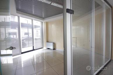 Immobile di 117 m² con 2 locali a Milano