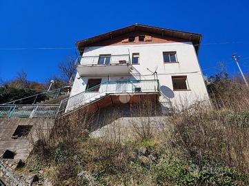 CASA INDIPENDENTE A VALBREVENNA