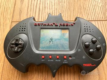 Tiger Electronics Batman & Robin 1997 - Retro Game