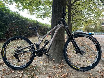 Commencal Supreme V4 2022