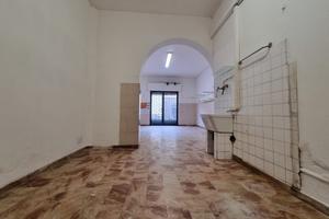 FIRENZE SAVONAROLA Fondo commerciale